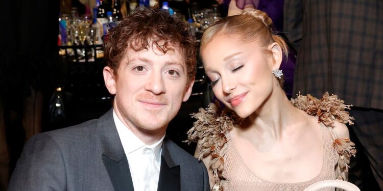 Ariana Grande y Ethan Slater ponen fin a su relación