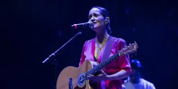 Julieta Venegas rompe el silencio sobre “La Niña Futbolista” y niega haber cobrado 14 millones de pesos
