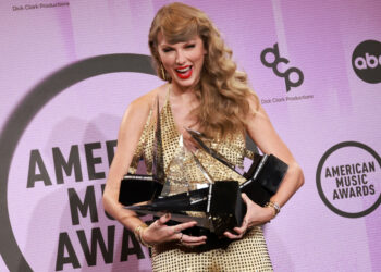 Taylor Swift hace historia y se convierte en la artista más galardonada de los MTV VMAs