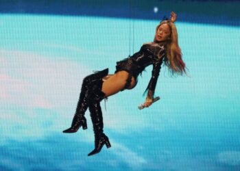 Tini llega a El Salvador con un concierto lleno de energía